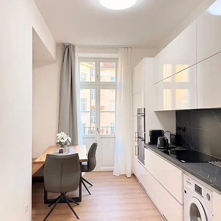 Apartment Old Town Square Prag