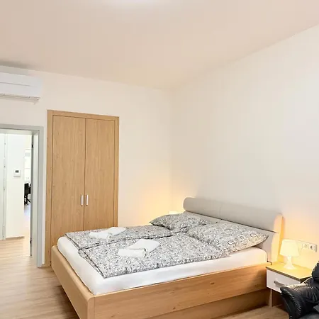 Apartment Old Town Square *