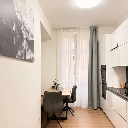 Old Town Square Appartement *